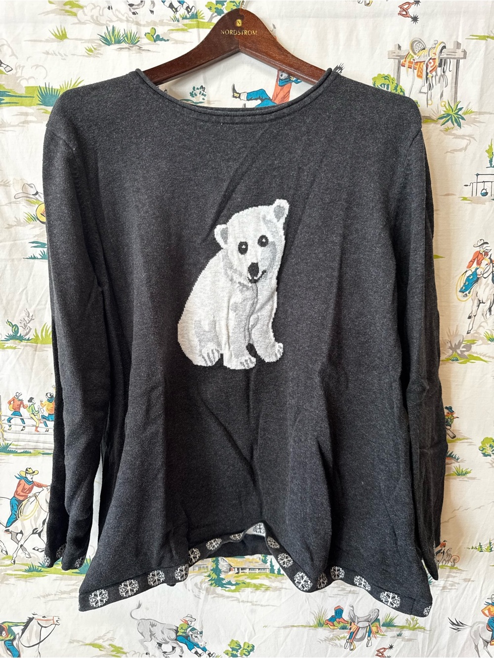 Cj banks Charcoal Gray Sweater with White Polar Bear 2X